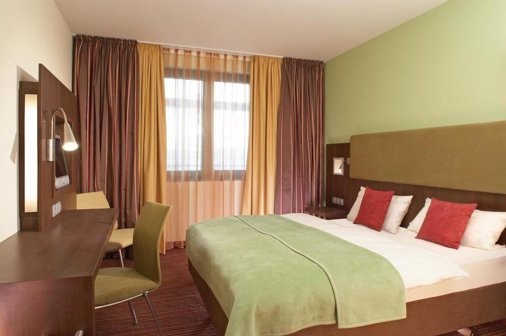 Hotel Qualitel Wilnsdorf Esterno foto